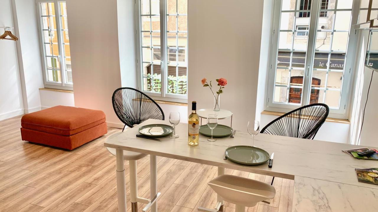 Quartier Du Chateau, Superbe Appartement Avec Parking Pau Extérieur photo